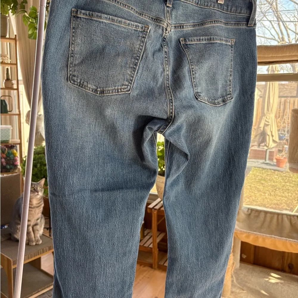 Women’s Old Navy Wow Boyfriend Blue Jeans - Picture 5 of 6
